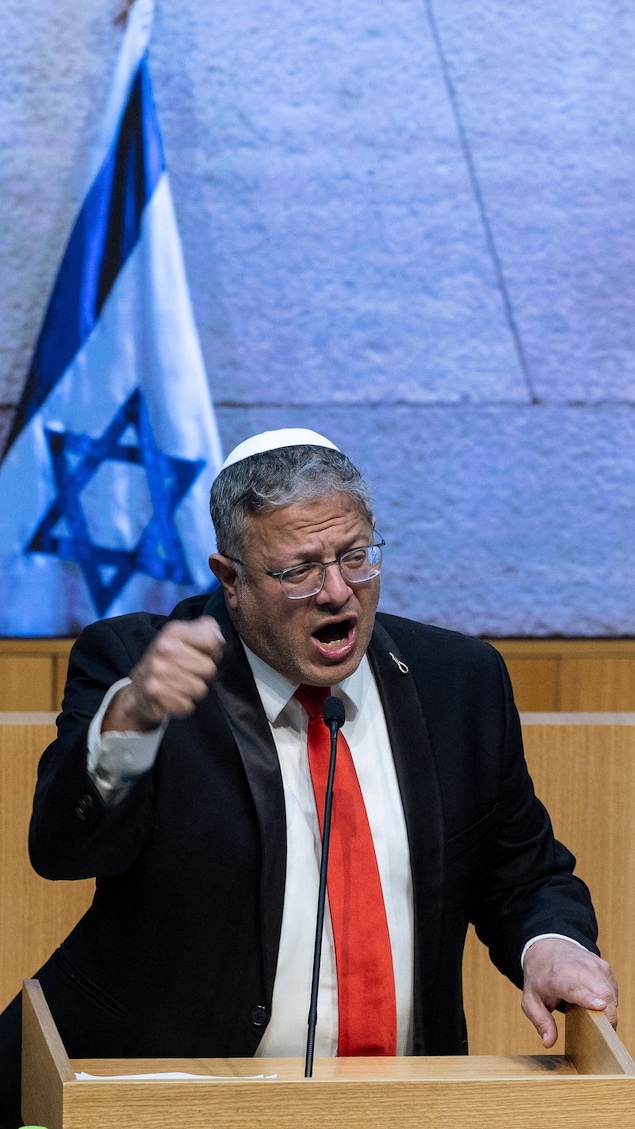 Itamar Ben Gvir lors d'un discours devant le Parlement israélien.