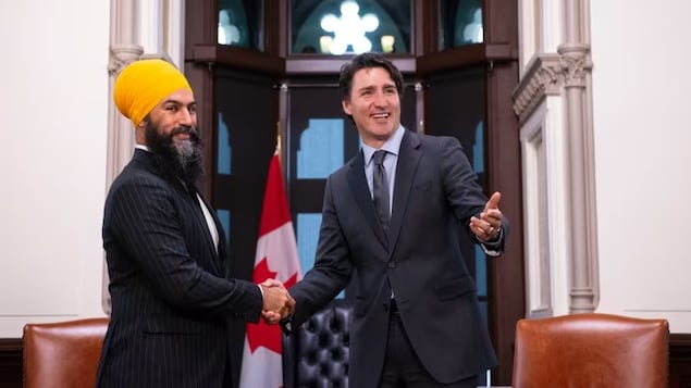 Jagmeet Singh y Justin Trudeau.