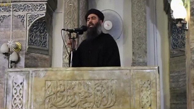 Abou Bakr Al-Baghdadi dans une vidéo parue en 2014.