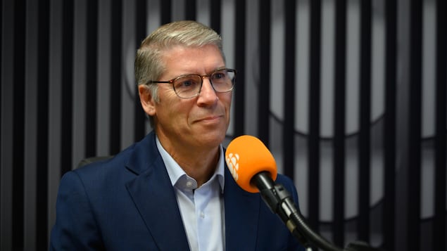 Francis Sonier en entrevue.