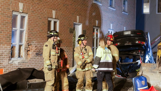 Un conducteur tombe dans un trou de chantier à Lévis