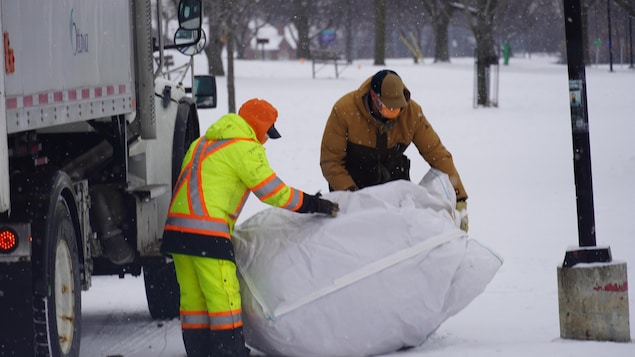 Sécurité rehaussée au parc Mooney’s Bay, au lendemain d’un accident de luge mortel