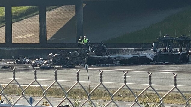 L’autoroute 401 rouverte dans les deux directions en banlieue de Toronto