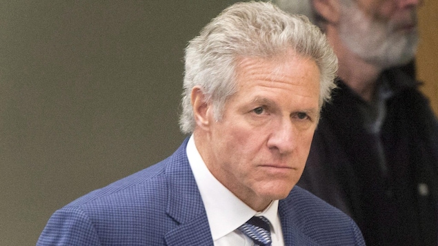 L'entrepreneur Tony Accurso au palais de justice de Laval, où se déroule son procès, le 13 novembre 2017. L'entrepreneur Tony Accurso au palais de justice de Laval, où se déroule son procès, le 13 novembre 2017.