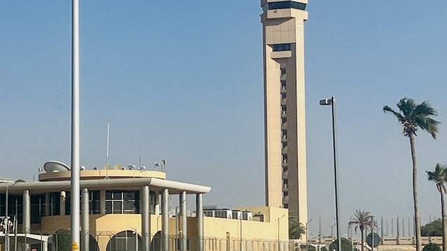 Une attaque imputée aux Houthis contre l’aéroport de Riyad fait des dizaines de blessés