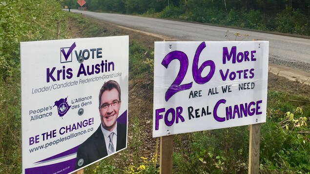Deux affiches de l'Alliance des gens du Nouveau-Brunswick. Deux affiches de l'Alliance des gens du Nouveau-Brunswick.