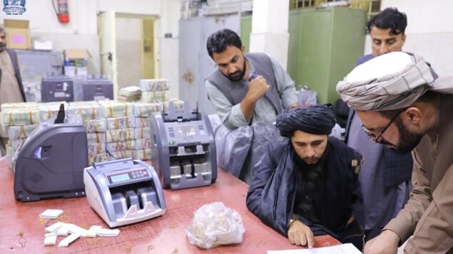 12 millions de dollars découverts chez des membres de l’ancien gouvernement afghan