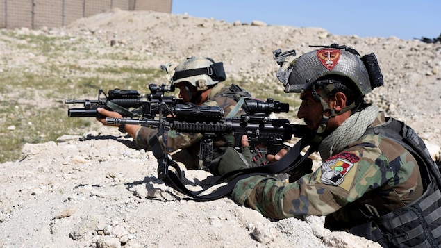 Des soldats afghans