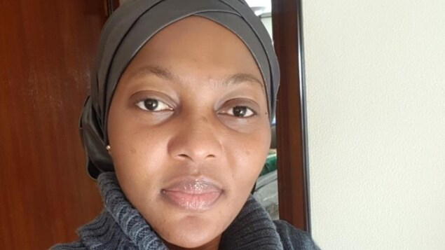 Des immigrants souhaitent plus de services en français du secteur privé