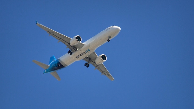 Air Transat abolit 200 postes d’agents de bord à Vancouver