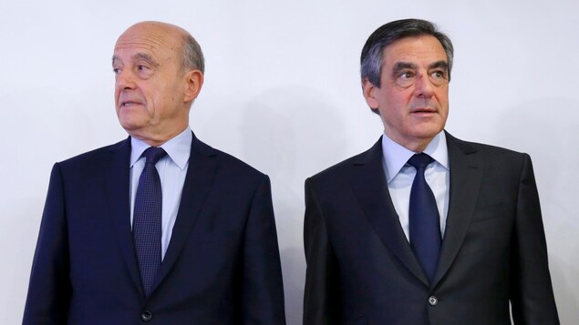 Alain Juppé (à gauche) et François Fillon (à droite)