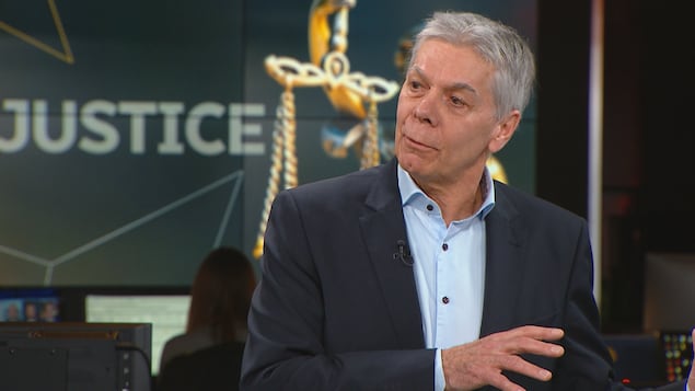 Alain Morand, juge à la Cour du Québec, lors d'une entrevue dans les studios de Radio-Canada à Québec