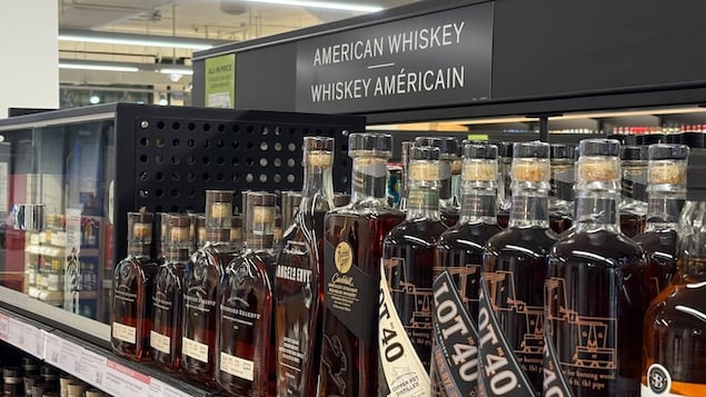 Ottawa est prêt à lever l’interdiction sur la vente d’alcool américain