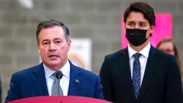 Kenney demande au parlement albertain de s’opposer à la Loi sur les mesures d’urgence