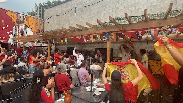  Demi-finale de la Coupe du monde : la fièvre de la Roja, le blues des Français 