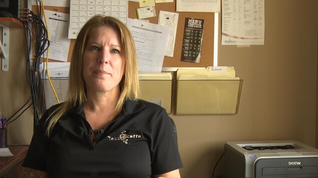 Amélie Paulin, gérante du Tazza Café, à Shippagan