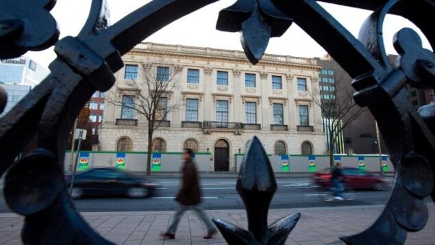 La façade de l'ancienne ambassade des États-Unis à Ottawa.