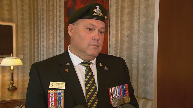Le président de la Filiale 265 de la Légion royale canadienne, André Lavallée Le président de la Filiale 265 de la Légion royale canadienne, André Lavallée