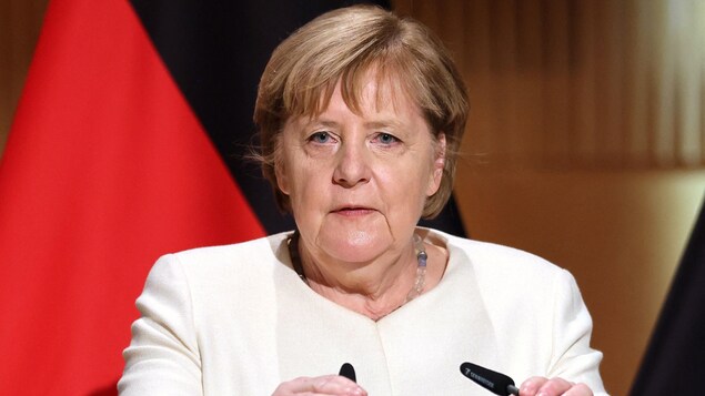 Allemagne : Angela Merkel exhorte les partis au dialogue après les élections