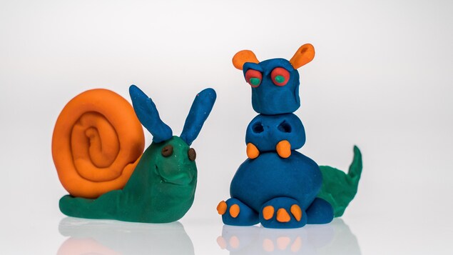 Un escargot et un dragon en pâte à modeler Tutti Frutti
Un escargot et un dragon en pâte à modeler Tutti Frutti