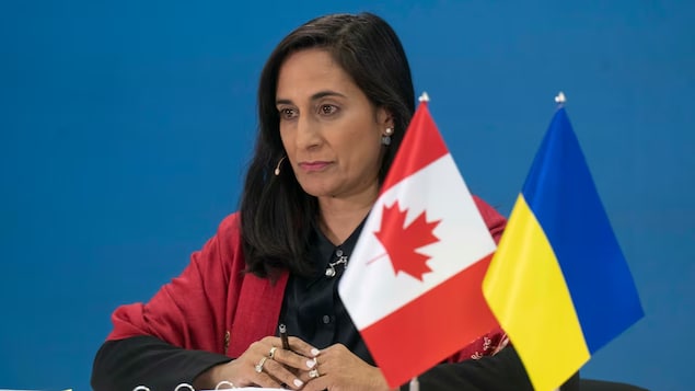 Defence Minister Anita Anand announces that Canada will provide Ukraine with four Leopard 2 main battle ranks and CAF trainers. 