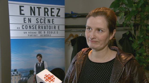 La directrice artistique du Théâtre du Trident, Anne-Marie Olivier lors d'une entrevue La directrice artistique du Théâtre du Trident, Anne-Marie Olivier lors d'une entrevue
