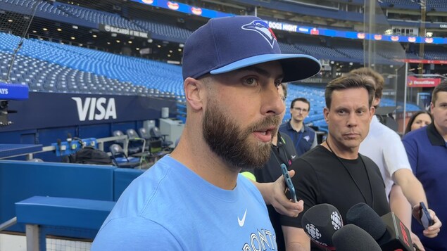 Blue Jays et Fierté LGBTQ+ : Anthony Bass « s’attend à être hué » à nouveau