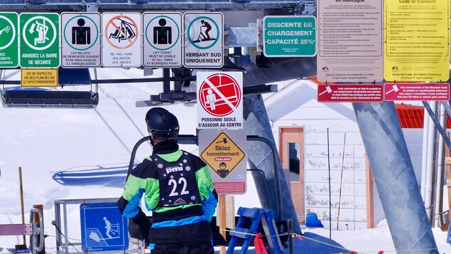 Une petite descente entre deux compétitions pour ce participant à l'Aquaneige Une petite descente entre deux compétitions pour ce participant à l'Aquaneige