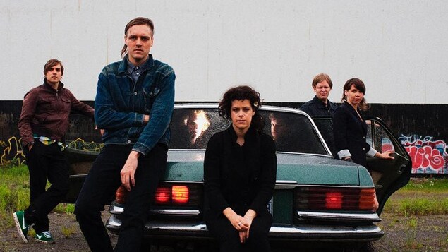 Arcade Fire met la table pour son 6e album avec Lightning I, II