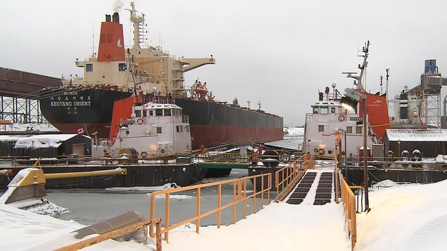 Le quai de chargement d'ArcelorMittal à Port-Cartier.