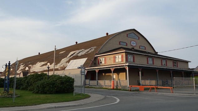 Des contaminants sur le site de l’ancien aréna de Cap-au-Meules