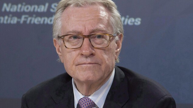 Le sénateur Art Eggleton. Le sénateur Art Eggleton.