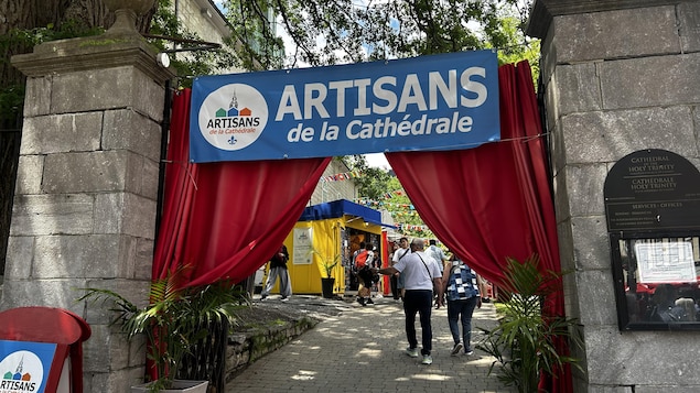 L'entrée du marché.