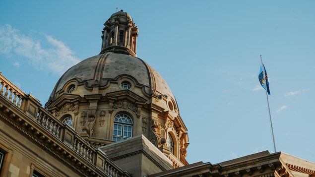 vue extérieure de l'assemblée législative de l'Alberta
