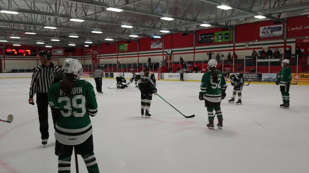 Pas assez d’heures de glace pour le hockey féminin en Mauricie