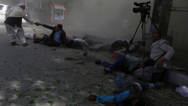 Des journalistes afghans ont été visés par un des deux attentats commis le 30 avril 2018 à Kaboul.
