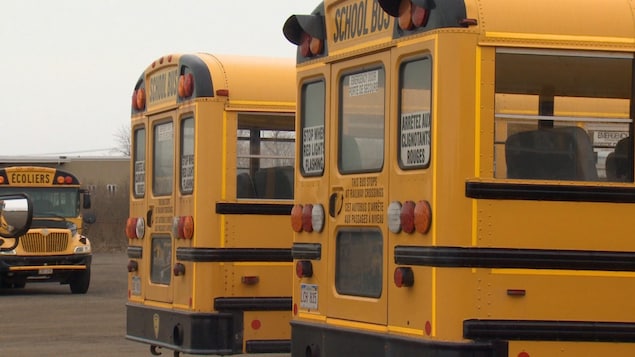 Une élève de 13 ans meurt après un incident dans un autobus scolaire