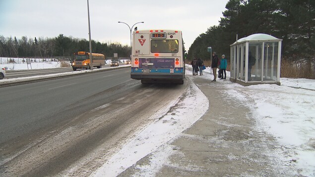 La zone d'échange devant l'école du Triolet de Sherbrooke. 