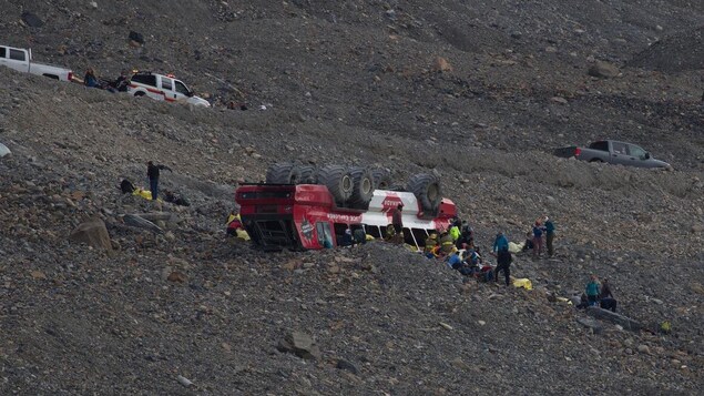 La famille d’une victime d’accident d’autocar près d’un glacier veut voir le rapport