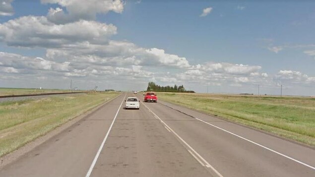 Une vue de l'autoroute 3 dans le sud de l'Alberta.