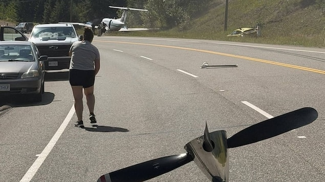 Un avion fait un mort sur une route de la Colombie-Britannique