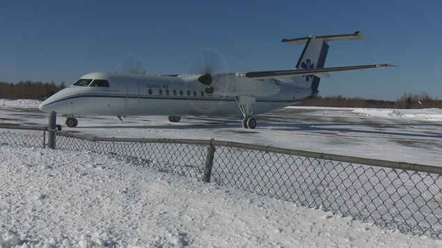 avion-ambulance. avion-ambulance.