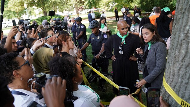 Droit à l’avortement : plusieurs élus arrêtés lors d’une manifestation à Washington