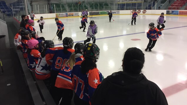 29e tournoi de hockey mineur et de ballon sur glace de Pikogan 29e tournoi de hockey mineur et de ballon sur glace de Pikogan