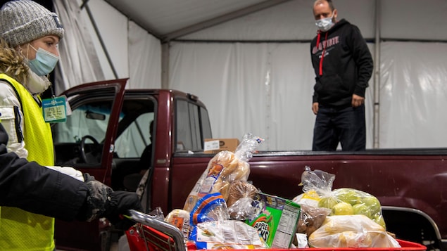 L’inflation pousse des travailleurs vers les banques alimentaires