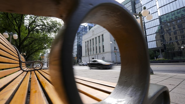 Des incertitudes persistent dans le marché du travail, signale la Banque du Canada