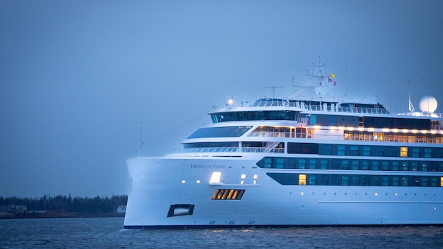 Un premier bateau de croisière accoste à Charlottetown après deux ans de pandémie