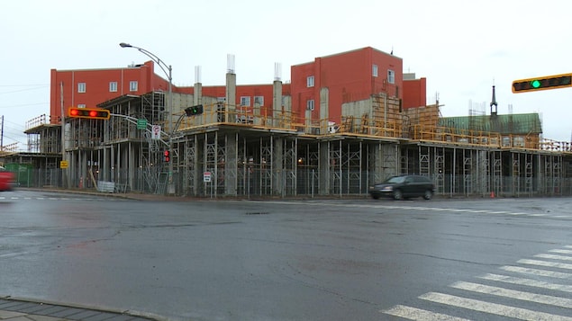 Bâtiment en construciotn. Bâtiment en construciotn.