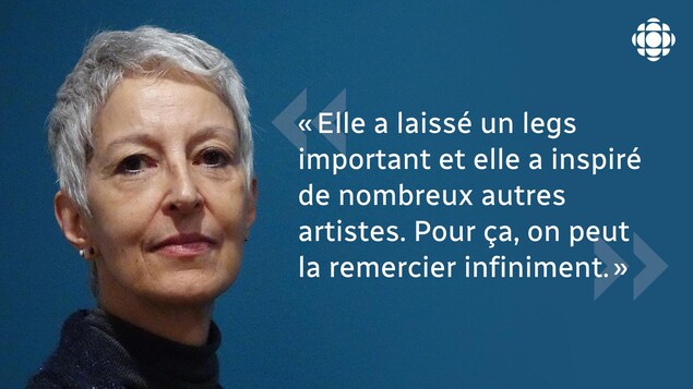 Infographie avec le visage de Béatrice Djahanbin sur un fond bleu. Une citation est imbriquée : « Elle a laissé un legs important et elle a inspiré de nombreux autres artistes. Pour ça, on peut la remercier infiniment. » Infographie avec le visage de Béatrice Djahanbin sur un fond bleu. Une citation est imbriquée : « Elle a laissé un legs important et elle a inspiré de nombreux autres artistes. Pour ça, on peut la remercier infiniment. »
