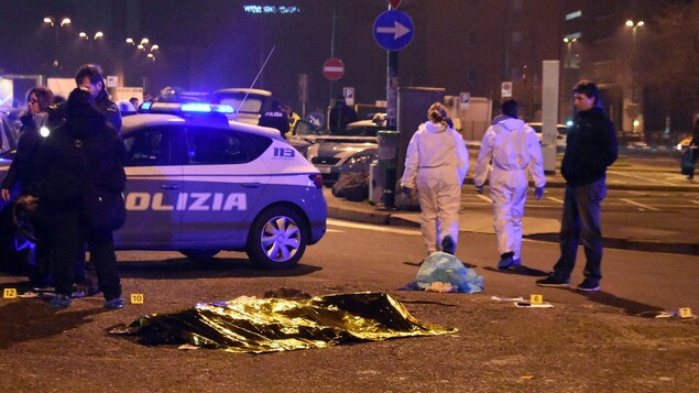 Scène de l'échange de tirs entre le suspect de l'attentat de Berlin et des policiers, à Milan.
